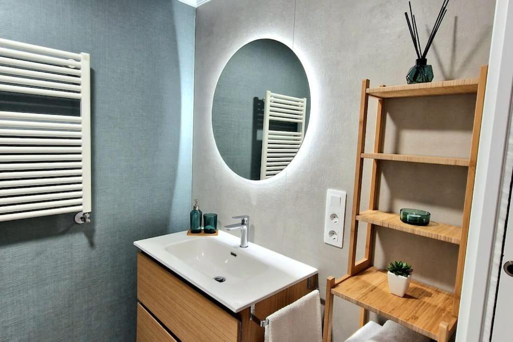 Apartamento Nuevo Con Terraza Y Plaza De Garaje A Guarda Exterior foto
